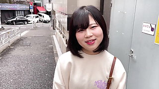 Cheating sex with a Chinese maid cafe girl! Creampie in a small buttocked woman's vagina! Sana (20)