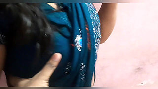 After Shopping for Navratri, Aunty Girl Left the Shadow Full Viral Mms XXX Video Hindi Voice