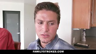 Busty StepMom Melissa Lynn Gets Eaten By StepSon While StepDad Watches