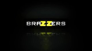 Riley's Raunchy Rubdown With Billy Glide, Riley Evans - Brazzers