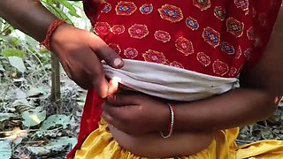 Desi Village Girl First Time Sex - Indian Teen Aasha Ji Hardcore Outdoor Fuck