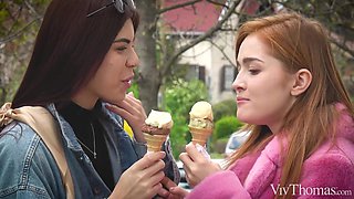 beauties on lez date