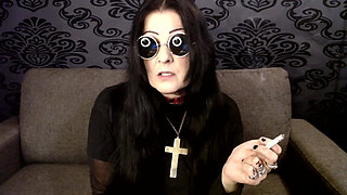 Halloween Ozzy Cosplay MILF Smoking