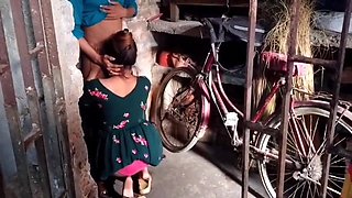 Village Girl Fuck with Teacher When Going to Tution