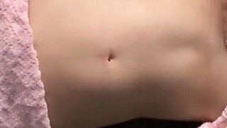 Oiled on the Table, Maiko Kobayashi Exposes Her Navel... and What Comes Out Smells Like Raw Fetish