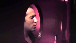 bettina se rend dans un club se faire eclater la moule