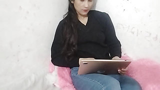 Muslim girl ne apne boyfriend ko video call par boobs dikhaya