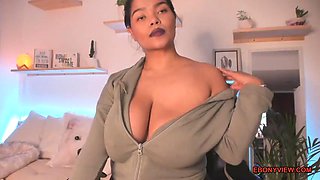LatinaBigBoobs