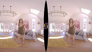 Take My Clothes Off featuring Bianca - ZexyVR