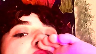 Amateur Foot Fetish Girlfriend Sucks and gives a Footjob