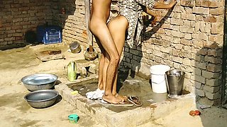 Bhabhi Fucked While Taking Bdesiath, Bhabhi Fucked In Doggy Style With Devar Bhabhi