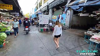 Curvy Cougar Fucked For First Hardcore Porno At Tuk Tuk Patrol