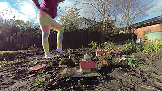 Giantess Crushes Village