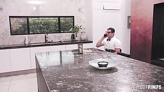 Elite Nathan Bronson and Cassie Del Isla's french smut