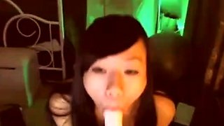 Hot cute Asian solo toys insertion
