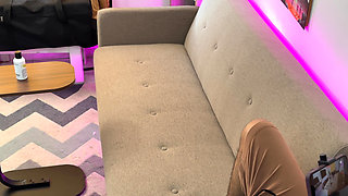 Masseuse Fucks Mishell