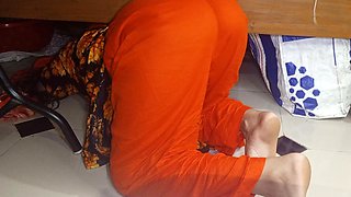 Step Son Fucked Step Mom While She Is Stuck in Under the Bed