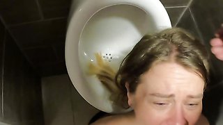 Girlfriend sucking dick inside toilet - Bathroom Blowjob