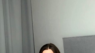 Webcam fun mature brunette with toys cum on cam