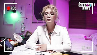 Crazy nympho - doctor and patient sex - Psychoporn TW