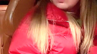 The Stepson Who Ran Away From Home Actively Fucks His Stepmother's Pussy in His Stepfather's Car