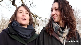 Lustful Tub, Wild Bed - This Date Ends In Climax - Lindsey Cruz And Lesbian Fingering