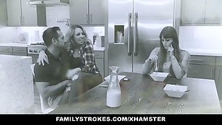 Familystrokes - super-sexy teenage zoe loves her stepdads dick