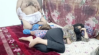 Desi Pakistani Husband Cheating With School Girl Beside Her Wife