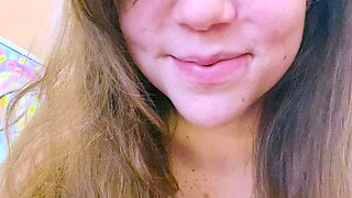 Big boob brunette masturbates on webcam