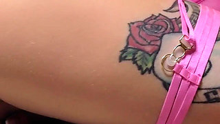 Masturbating to Orgasm My Juicy Pussy