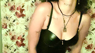 I smell like sex, will you accept the challenge to separate me?