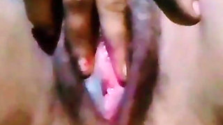 My pussy is so desperate to get fucked by a cock that I can't orgasm even with a finger. Please someone fuck me. Fuck me so mu