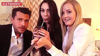 Arwen Gold and Sicilia hot threesome sex