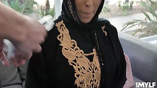 Hot sexy milf Kylie Kingston takes the young studs cock deep into her milf pussy