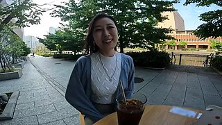グラマー美人妻が網タイツ姿でクンニされ、オマンコにローター挿入の絶頂セックス