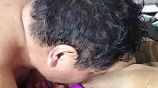 Eating the Wet Pussy of My Wife Until She Comes