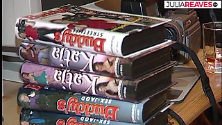 Sexy bitch fucks her cunt with a huge dildo then sucks a big cock