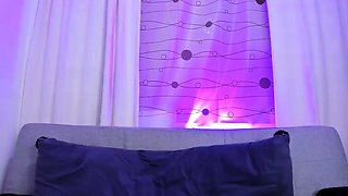 Solo webcam tranny masturbation