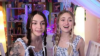 Amateur Teen Lesbians Kissing