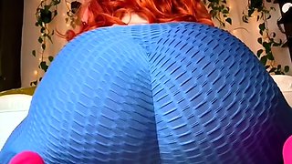 Masturbating amateur cums after solo fun