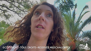 Misschaudexxx, I'm pleasuring myself on a bench