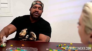 Big Tre And Leya Falcon In Curvy Milf Teases Bbc To Fuck Her