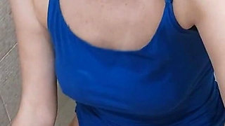 Housewife Pissing