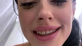 Melissa_crazy russian toilet camwhore