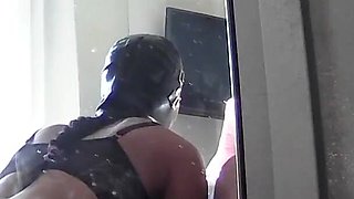 Blowjob in the Mirror and Swallowing Cum with the Beautiful and Big MILF Ass