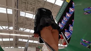 Supermarket Upskirt: Mexican Teen Flashes No Panties in HD Public Video
