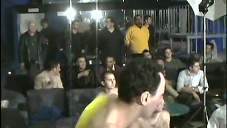 Amateur fuckers improvise a big and wild orgy in a set