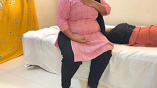 Teen 18yo Wearing Glasses Hot Stepmom in Stepson's Bed at Midnight Cheating on Husband!