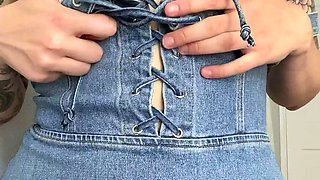 Amateur young teen solo masturbation on her livingroom