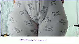 Camel Toe - Turkish MILF